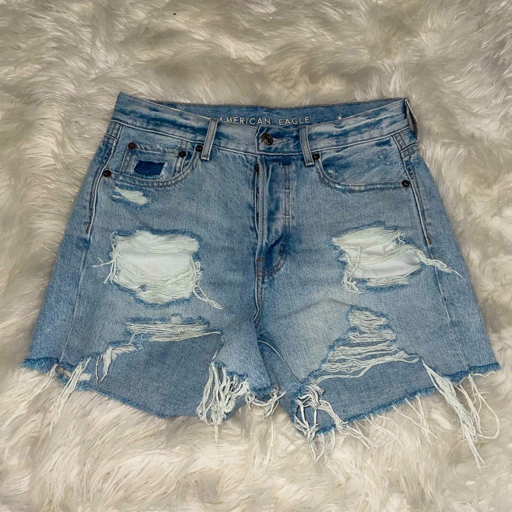 American Eagle ripped mom shorts